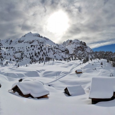 снег гора домики snow mountain houses