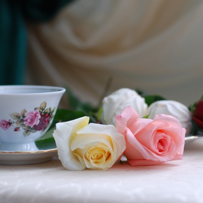 Розы с чаем