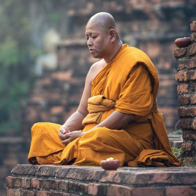 буддист буддизм монах кирпичная стена