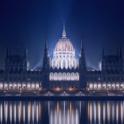 венгрия парламент купол ночь свет прожектор