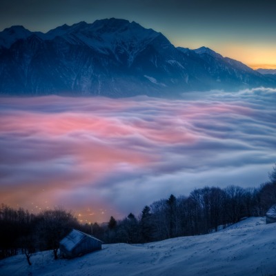 облака вид с высоты горы над облаками склон зима
