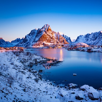 зима норвегия залив водоем горы снег